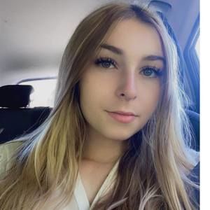 Meet your Posher, Alexandra